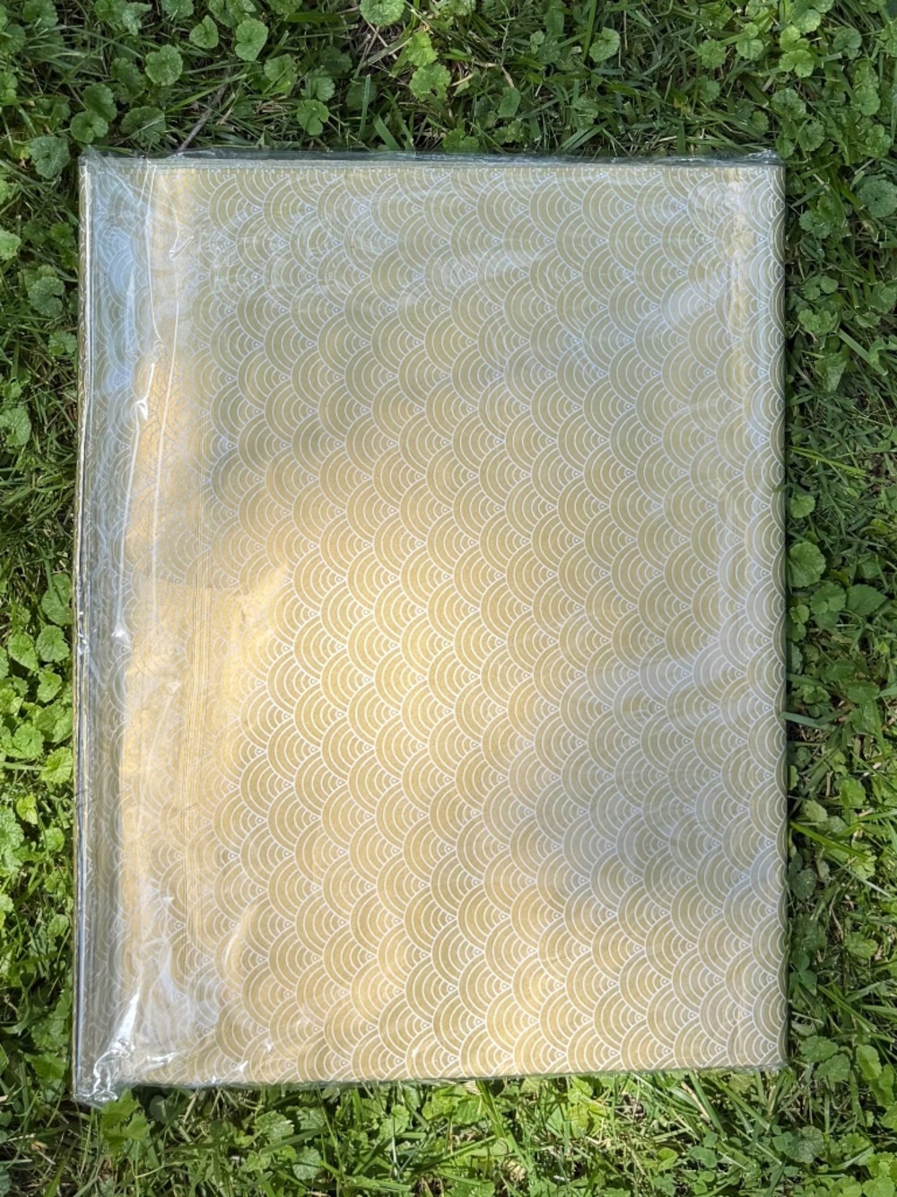 Luxury 20x30in Gold Metallic Holiday Bulk Tissue Paper 240 Pieces, Xmas, NWT